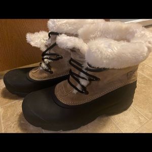 Womens Sorel winter boots size 9